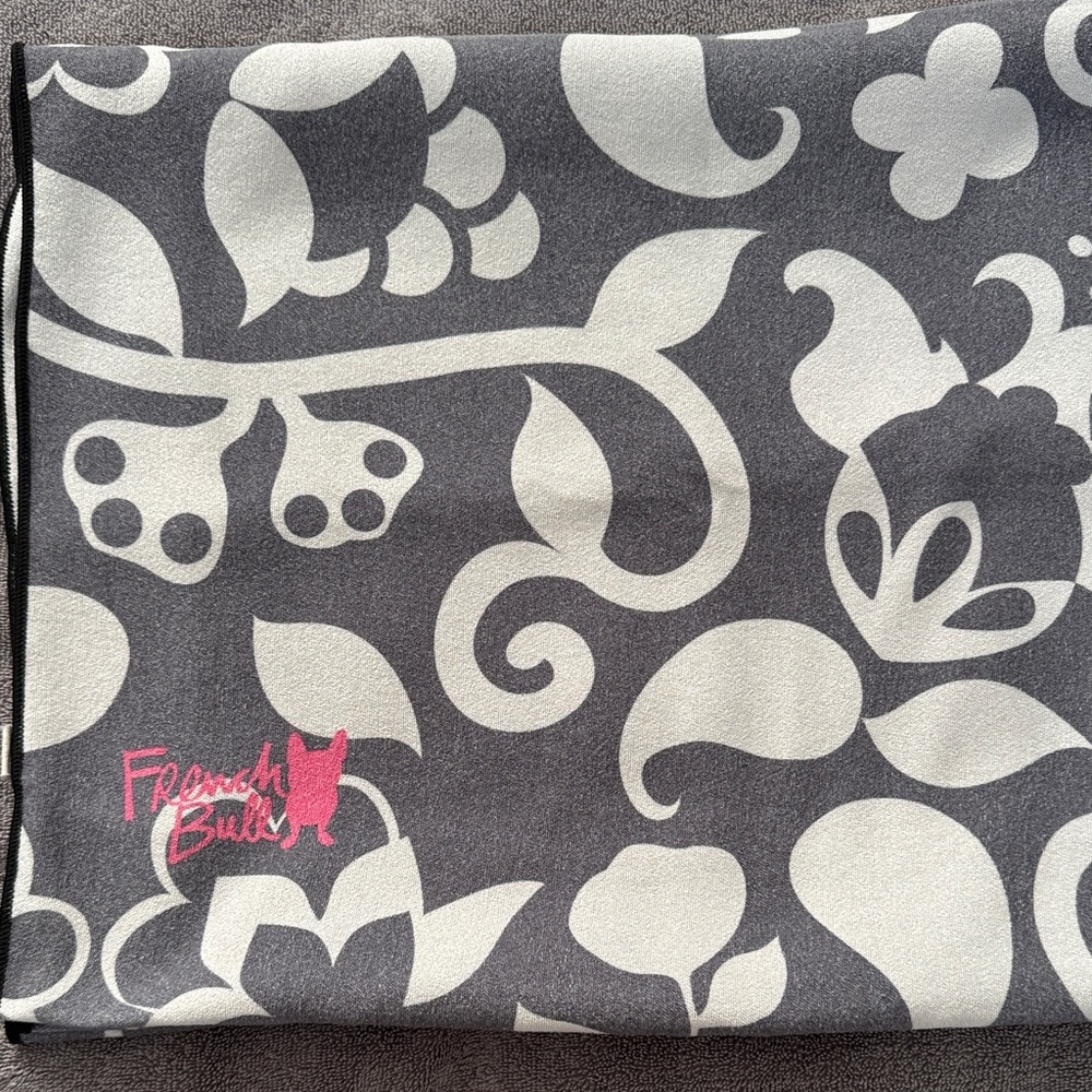 French Bull Gray and White Yoga mat cover